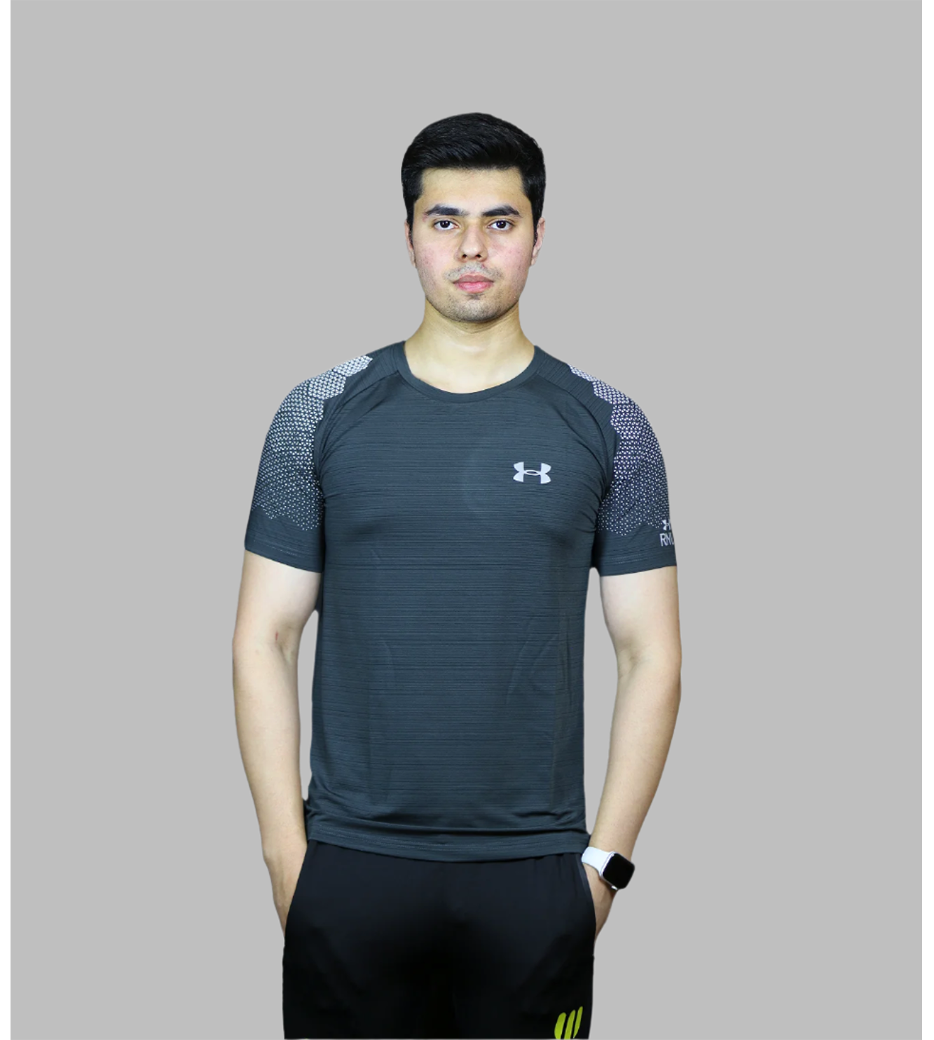 t shirt half sleeves under armour dark grey