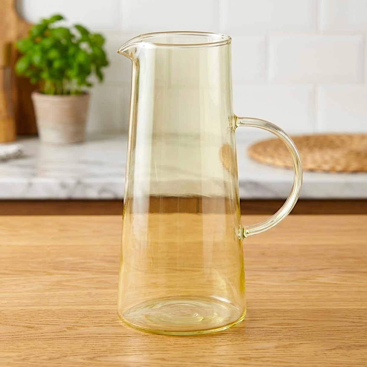 glass jug 1.3l yellow china 966-5