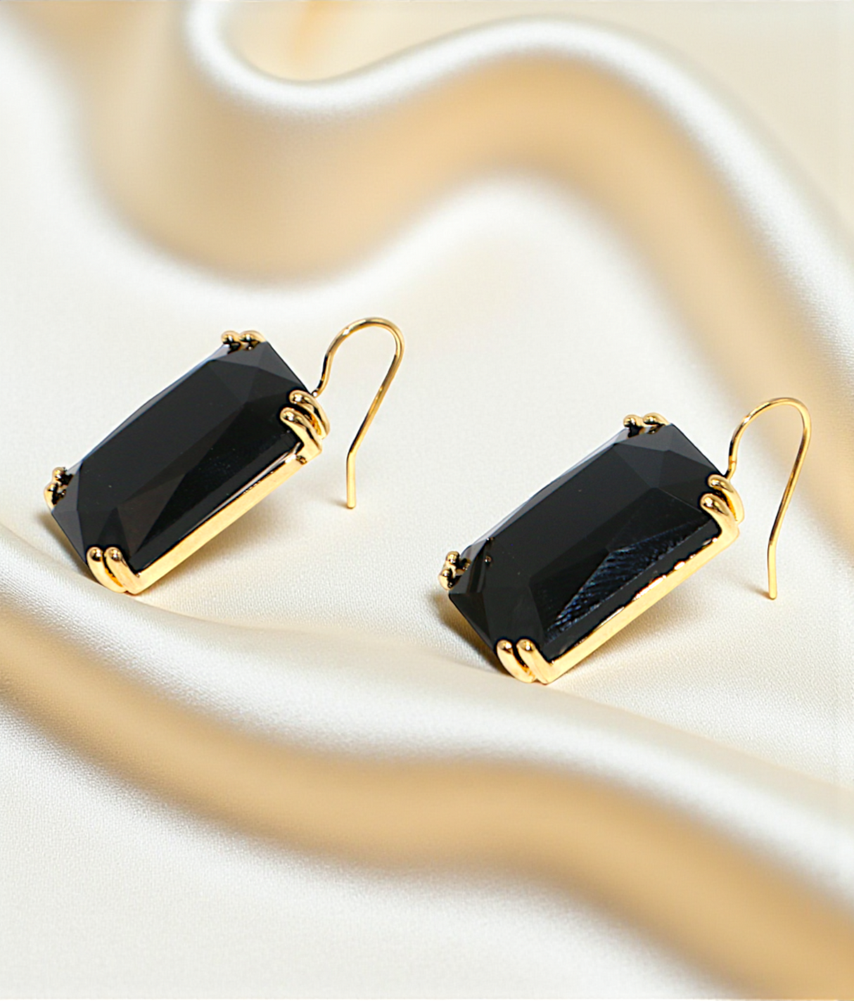 ear ring untique gold plated black stone china