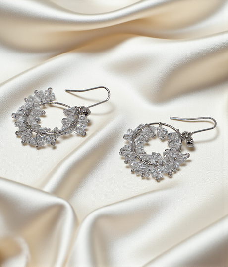 ear ring unique zarkon and gajra moti china