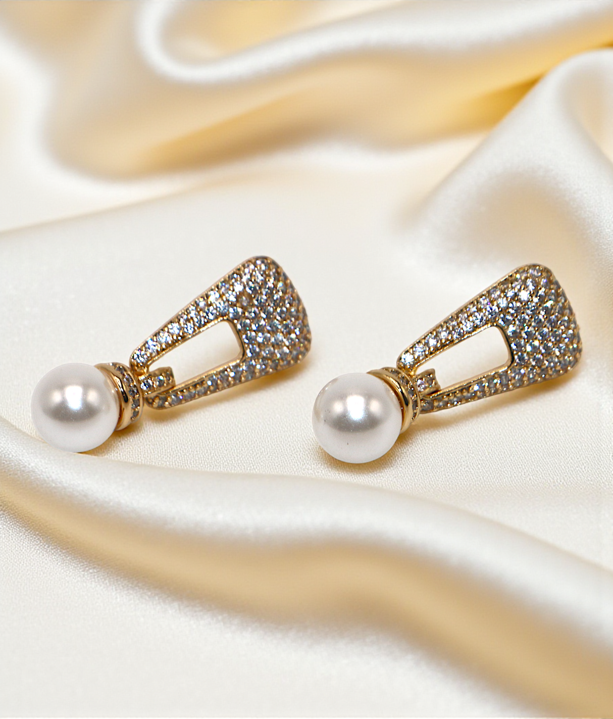ear ring gold plated stone and pearl china