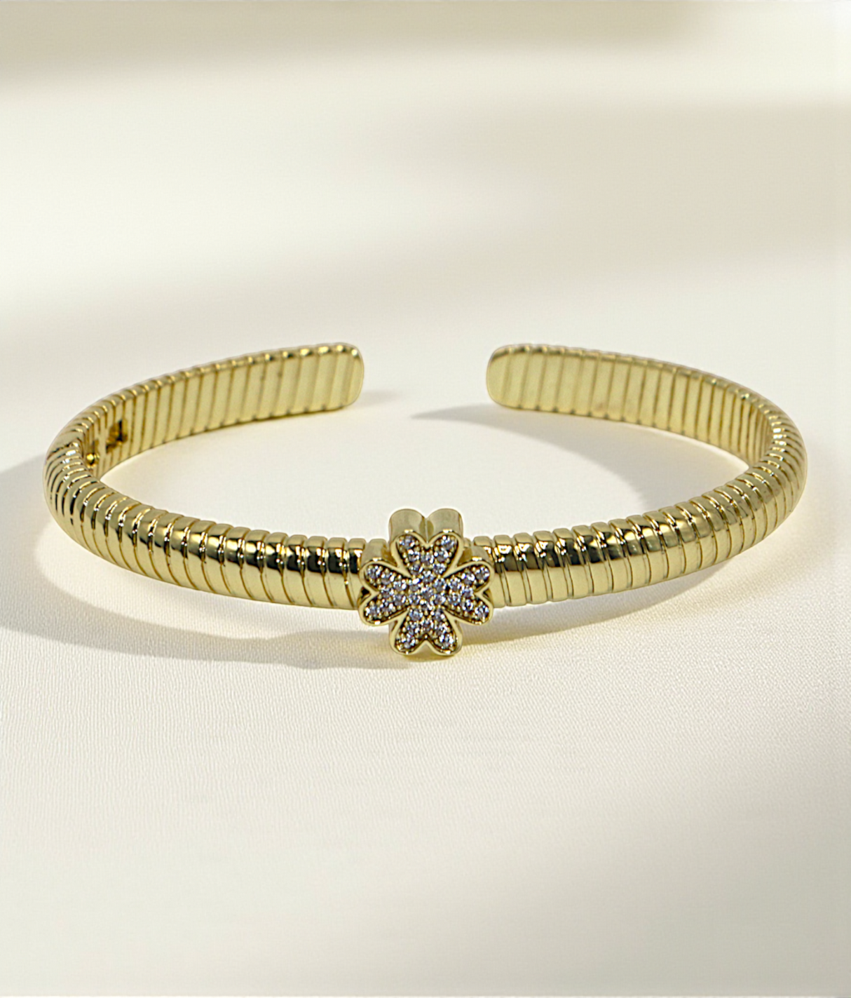 bracelet bangle with antique flower china