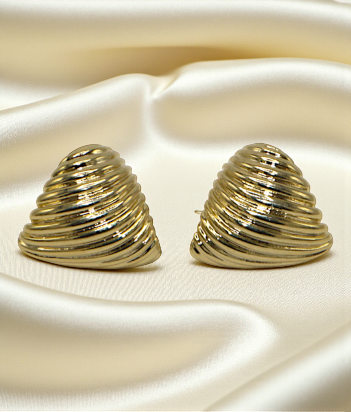 ear ring embossed triangle with gold plated china