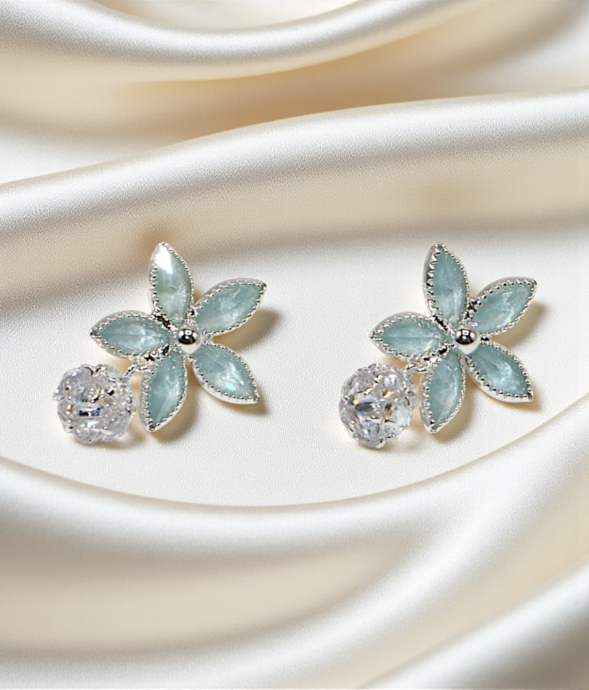 ear ring flower vintage silver with shiny stone china