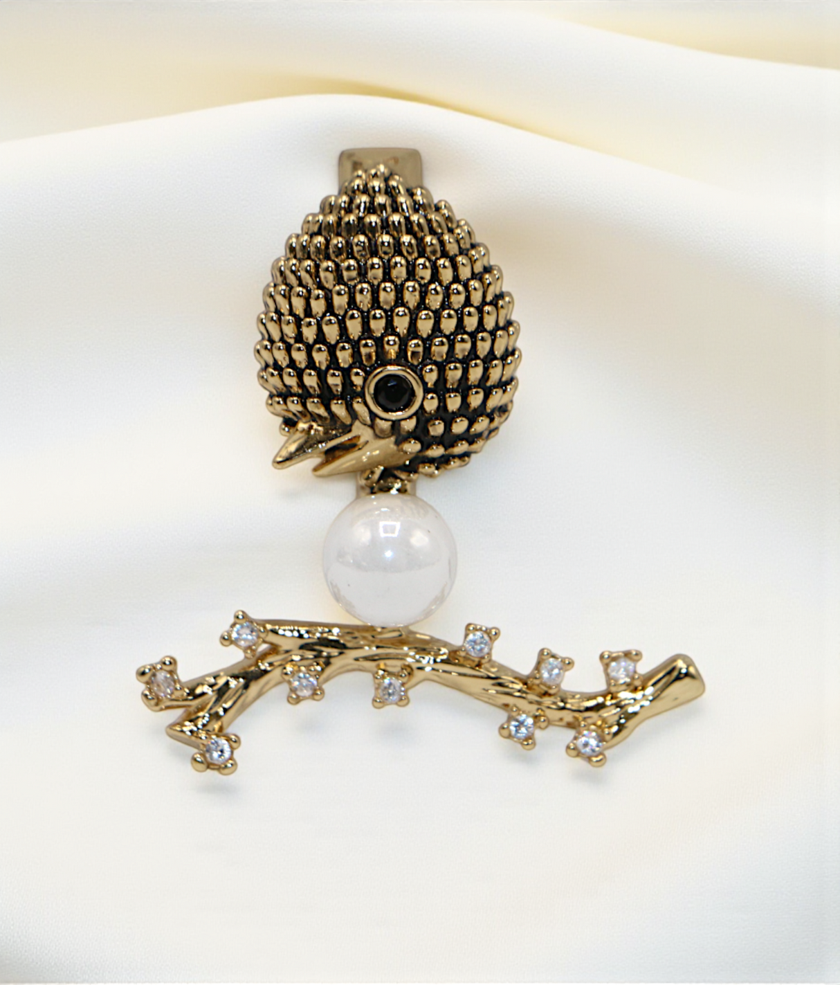 brooch sparrow shape crystal stone