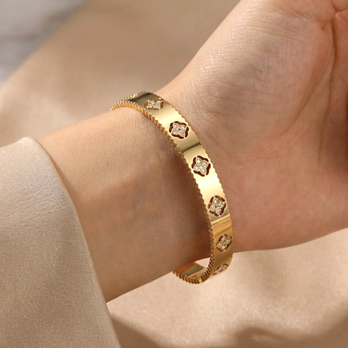 ladies bracelet gold plated