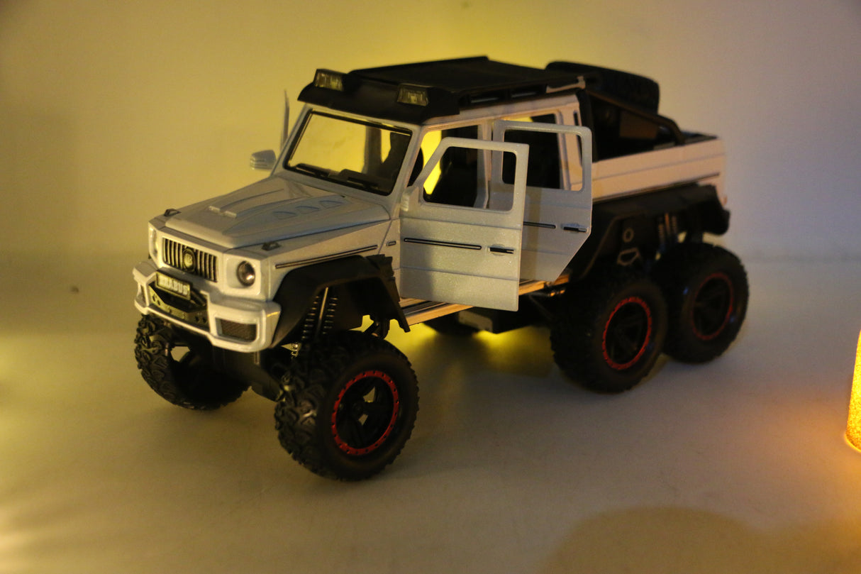 die-cast model mercedes 6x6 with bike 1:24 j88k24n-s