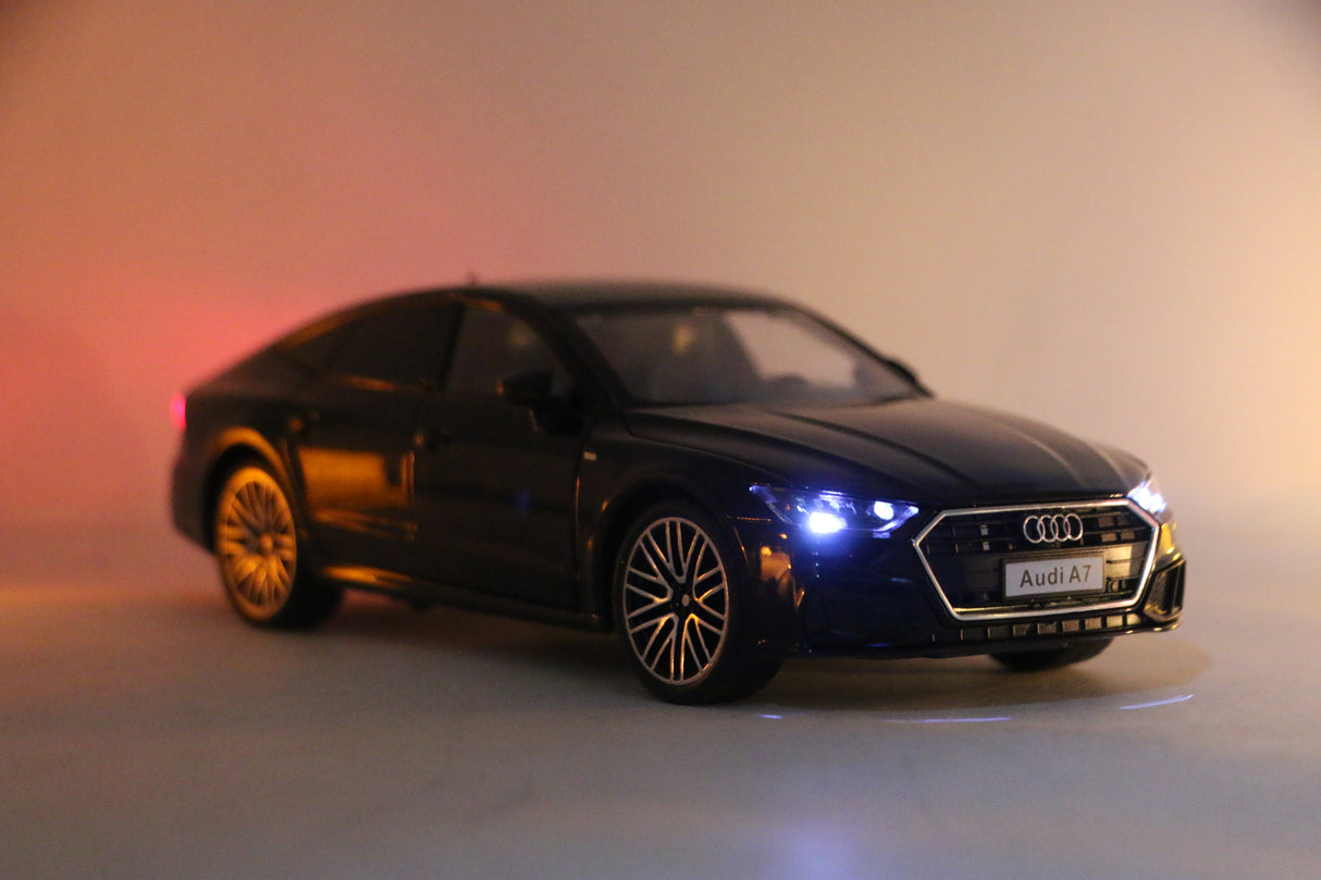die-cast metal audi a7 1:24 1901-370