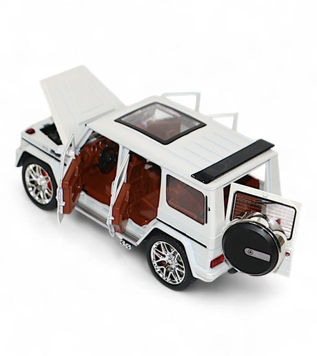 die-cast metal jeep mercedes g wagon g63 1:24 model with spray , music & lights