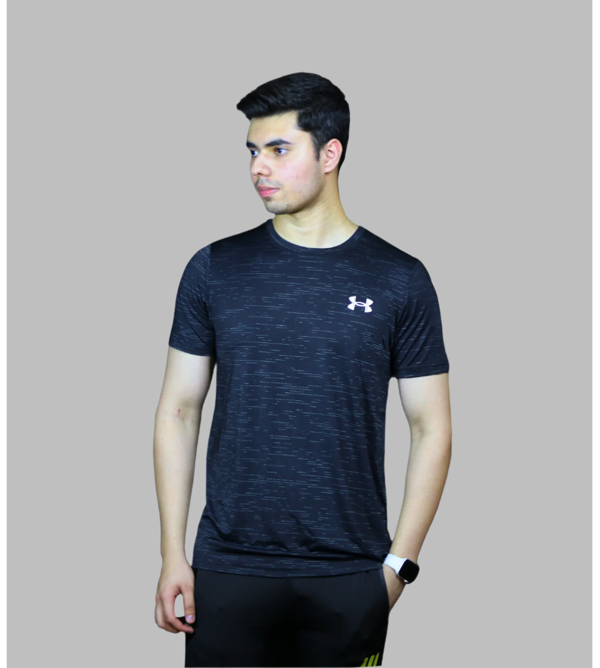 t shirt half sleeves under armour black with green lines 711