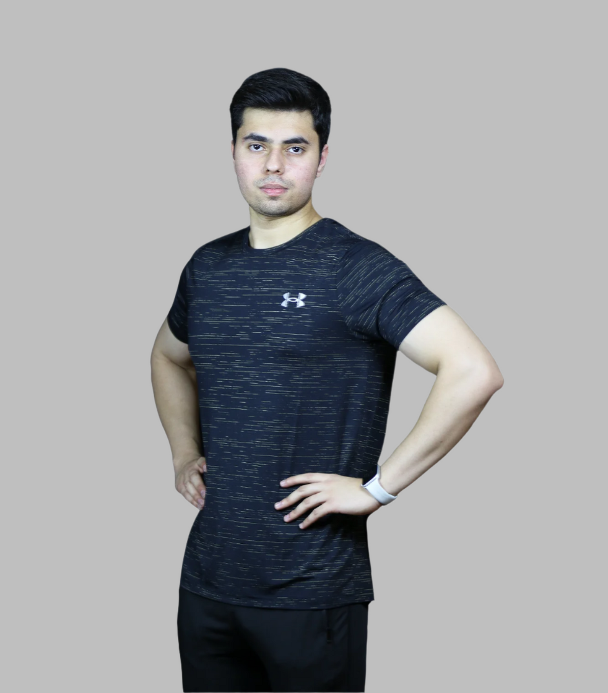 t shirt half sleeves under armour black with yellow lines 711