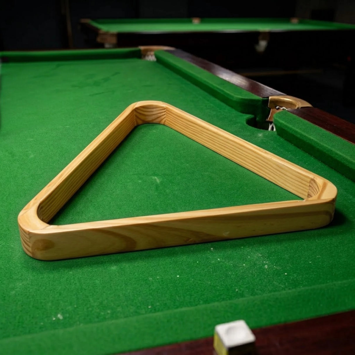 BILLIARD CHAP WOODEN CHINA