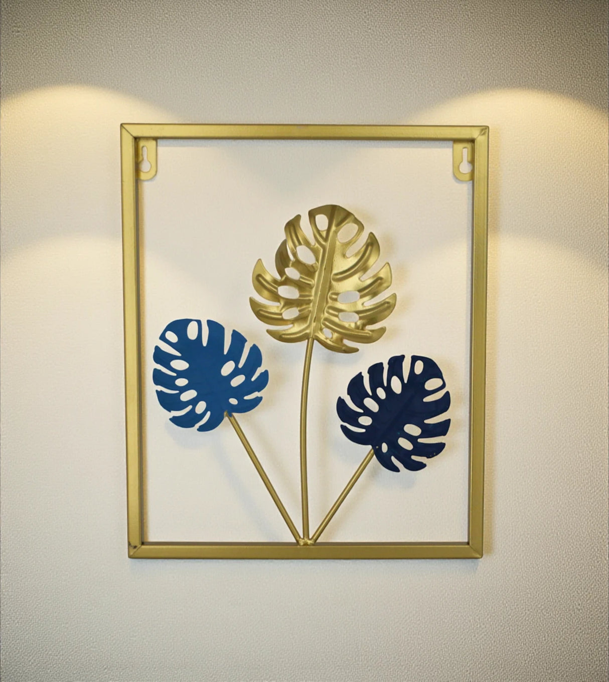 metal wall hanging small 3 leaf china 11.6x9.6