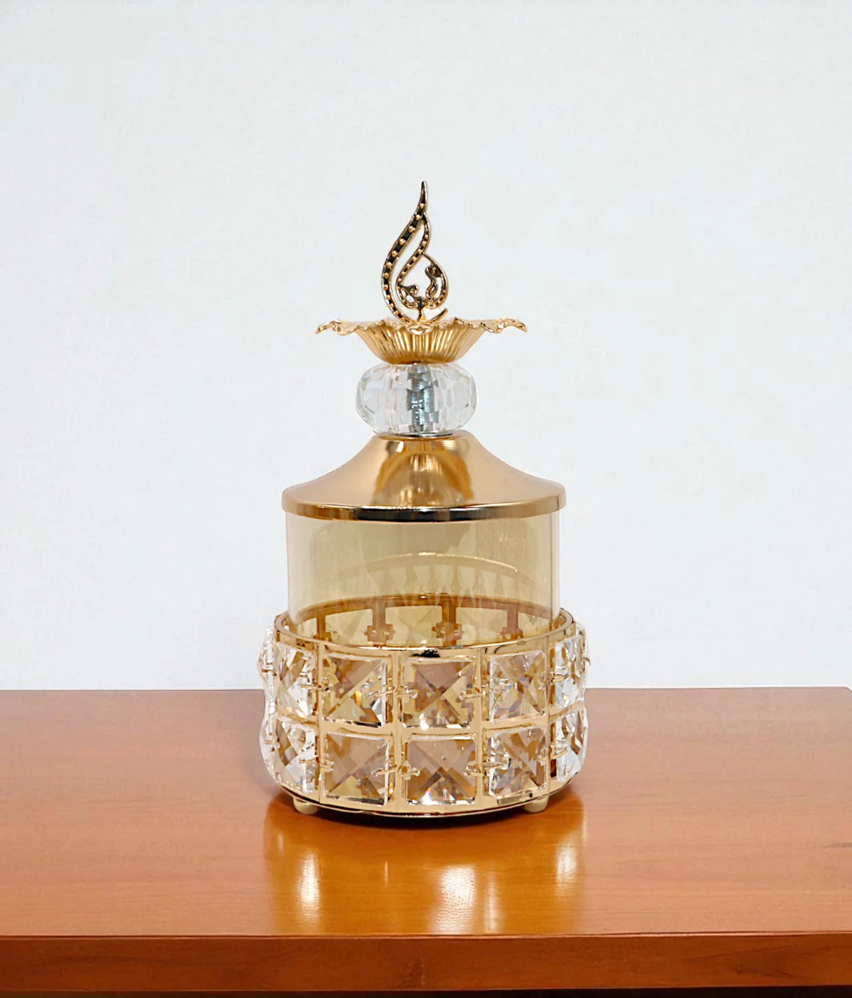 candy jar & lid golden small china "9x4.5"