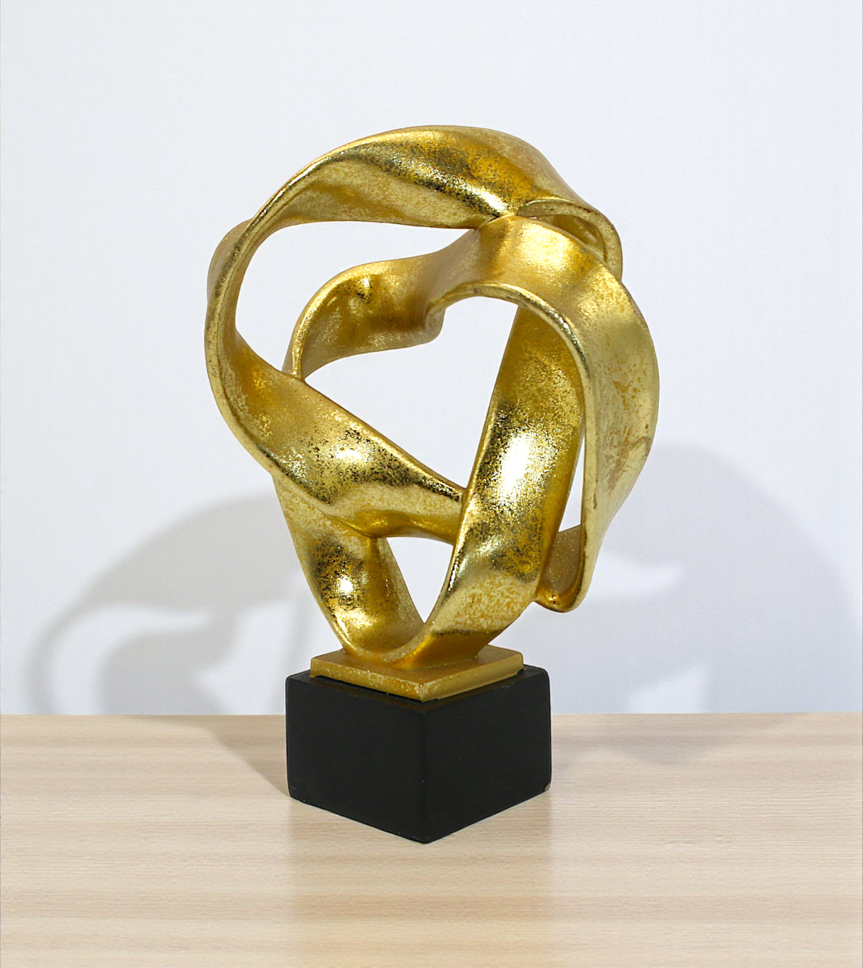 interwine sculpture golden china 10.8x3.2