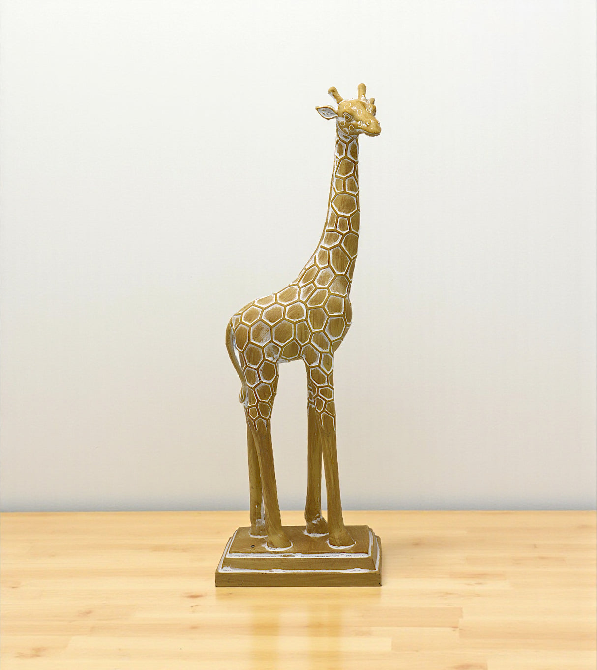 statue giraffe brown china 15.5x5.2