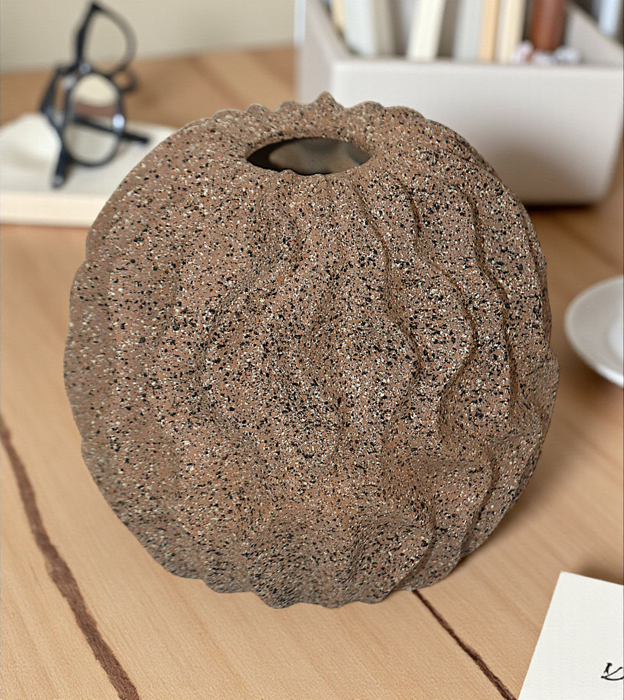 ceramic round vase textured zigzag brown china 5x5.5