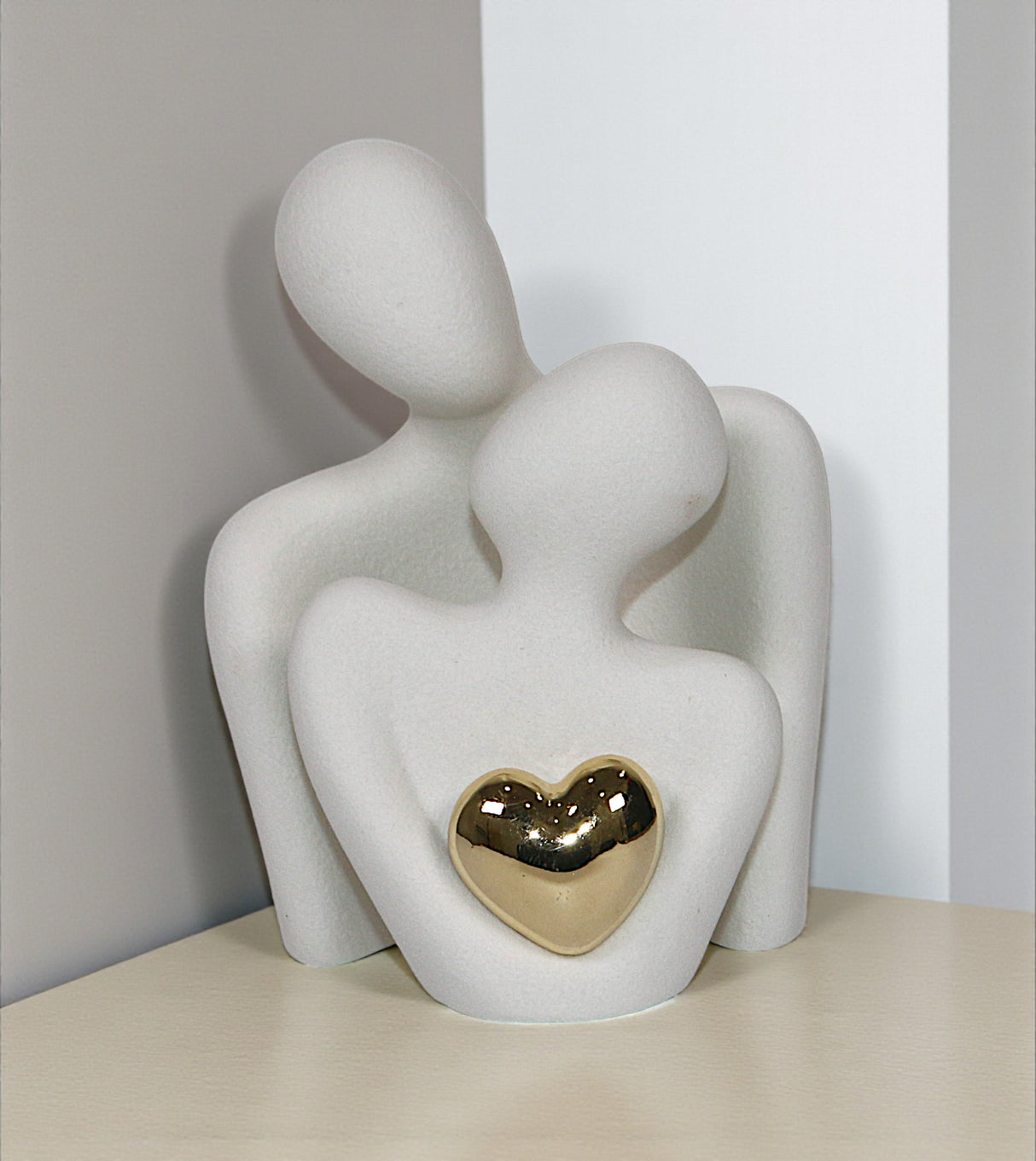 statue couple & golden heart white china "5x3.5"