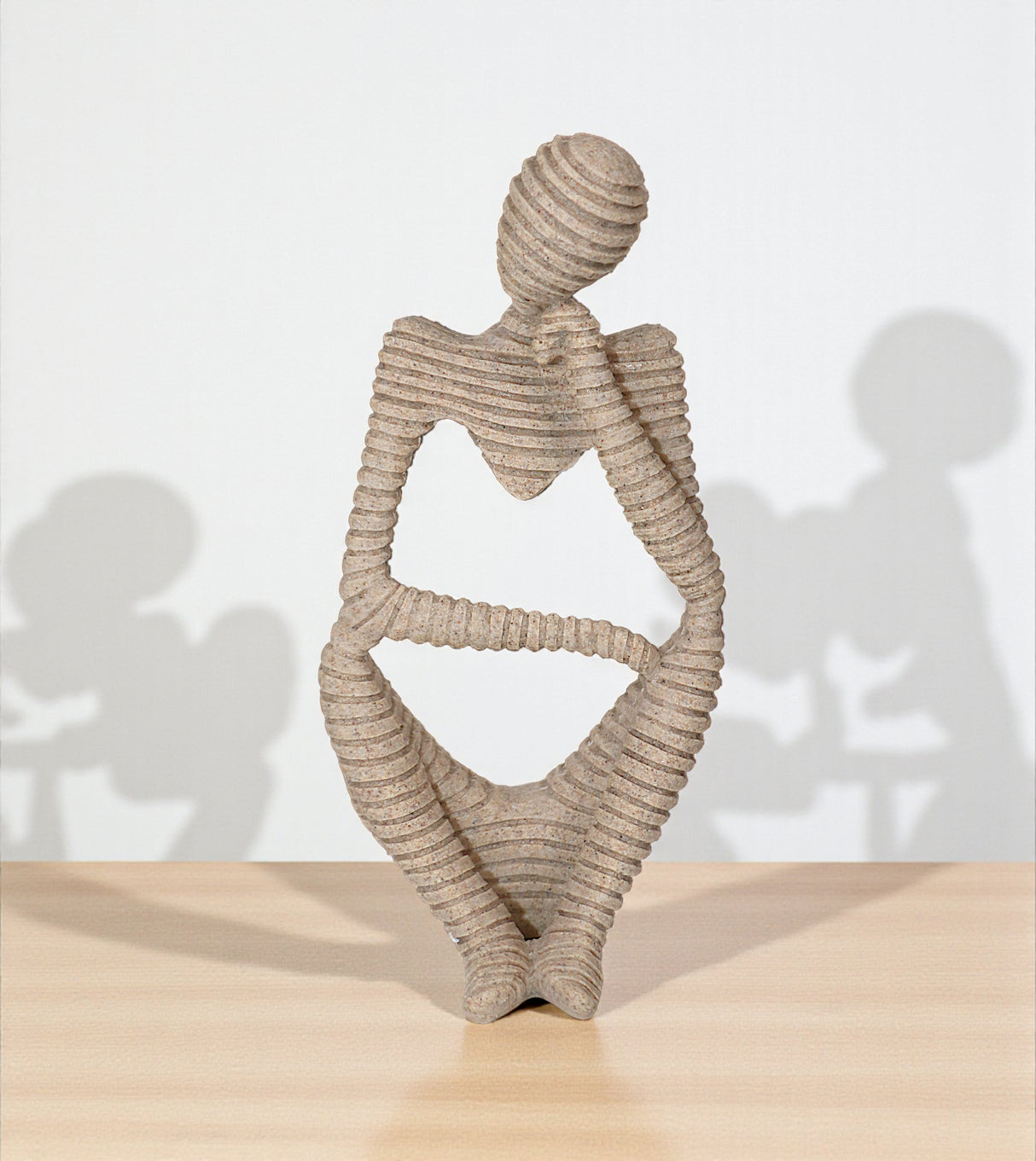 statue thinker beige china "9x4.2"