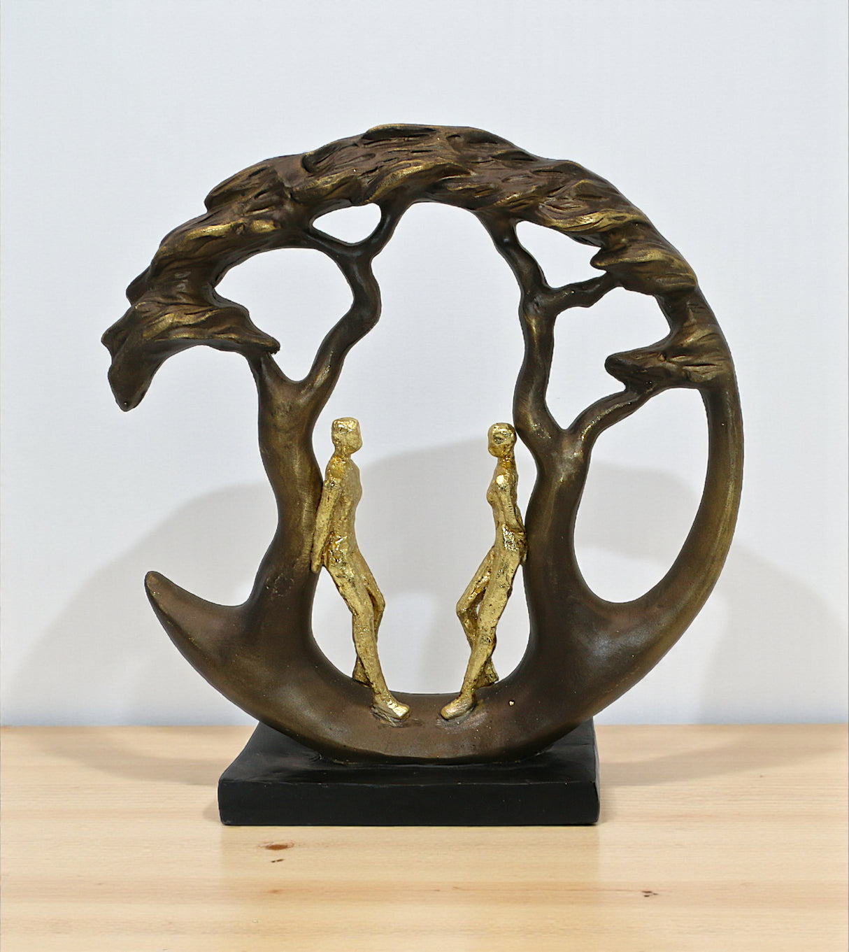 statue couple standing root tree china 10x11