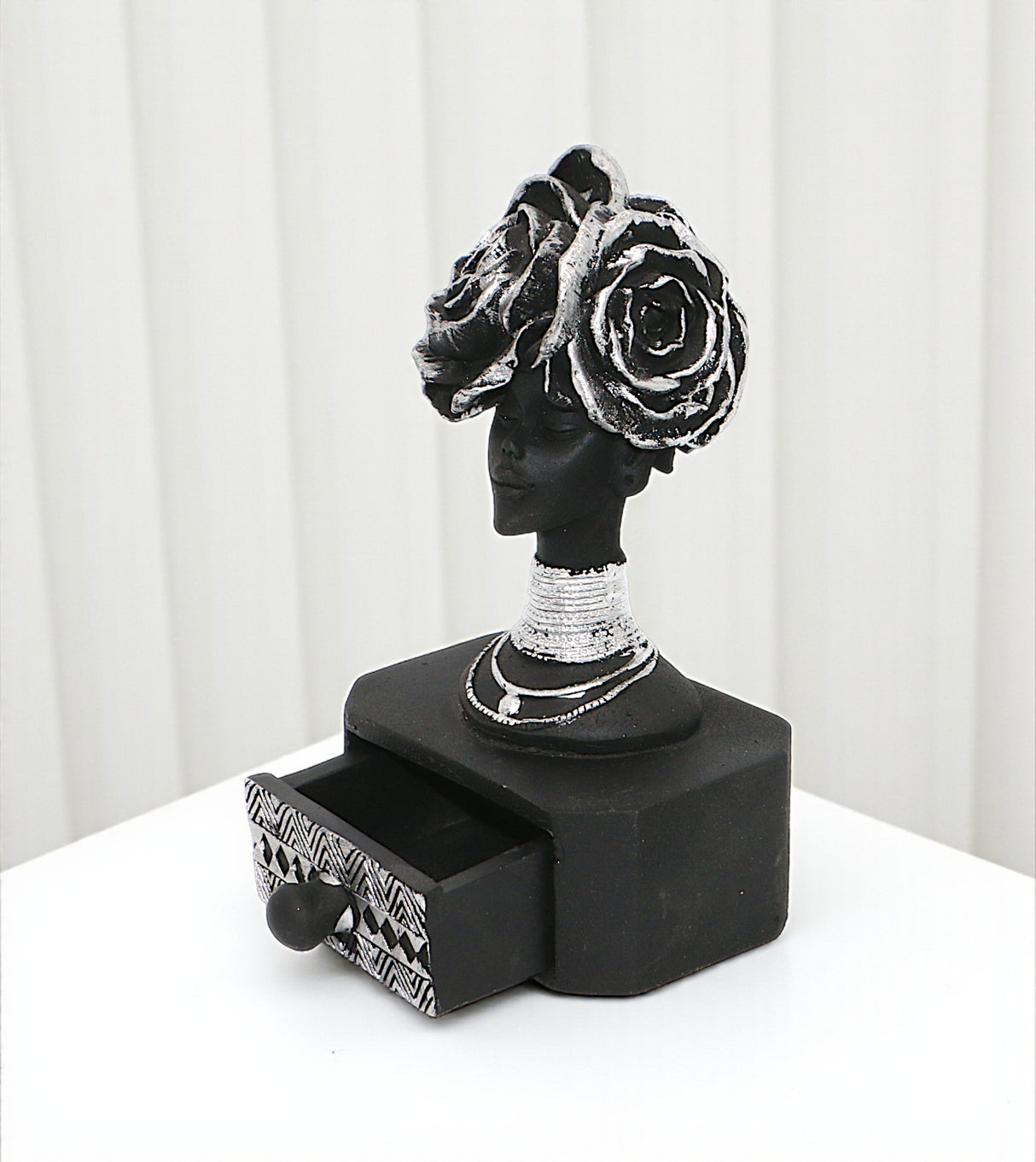 statue african lady rose hat black china 6.6x4