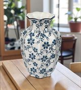 ceramic vase white & blue china 9x6.4