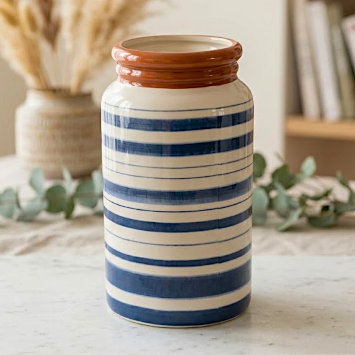ceramic vase white & blue 9"x5" china