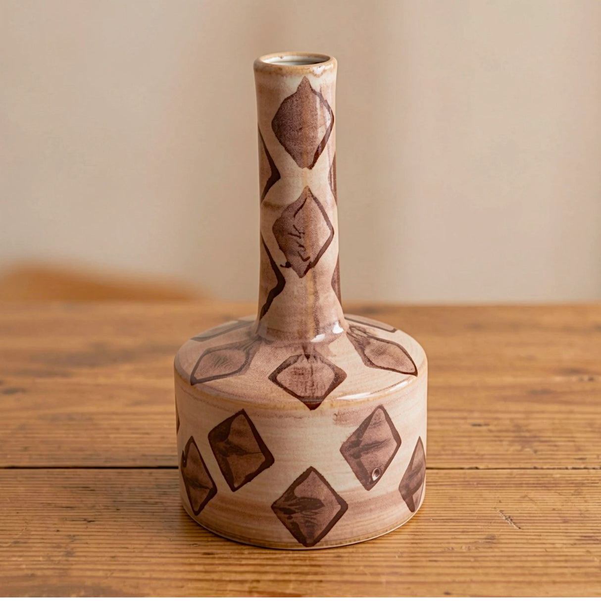 decorative ceramic vase geometric pattern 9"x5" china