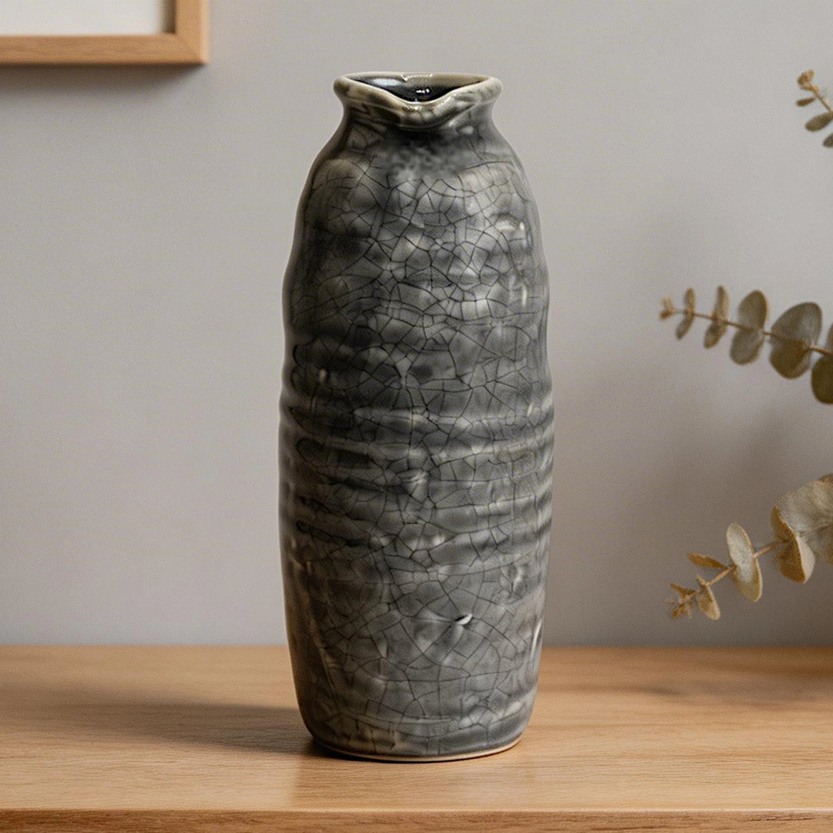 ceramic vase textured grey 9"x4" china