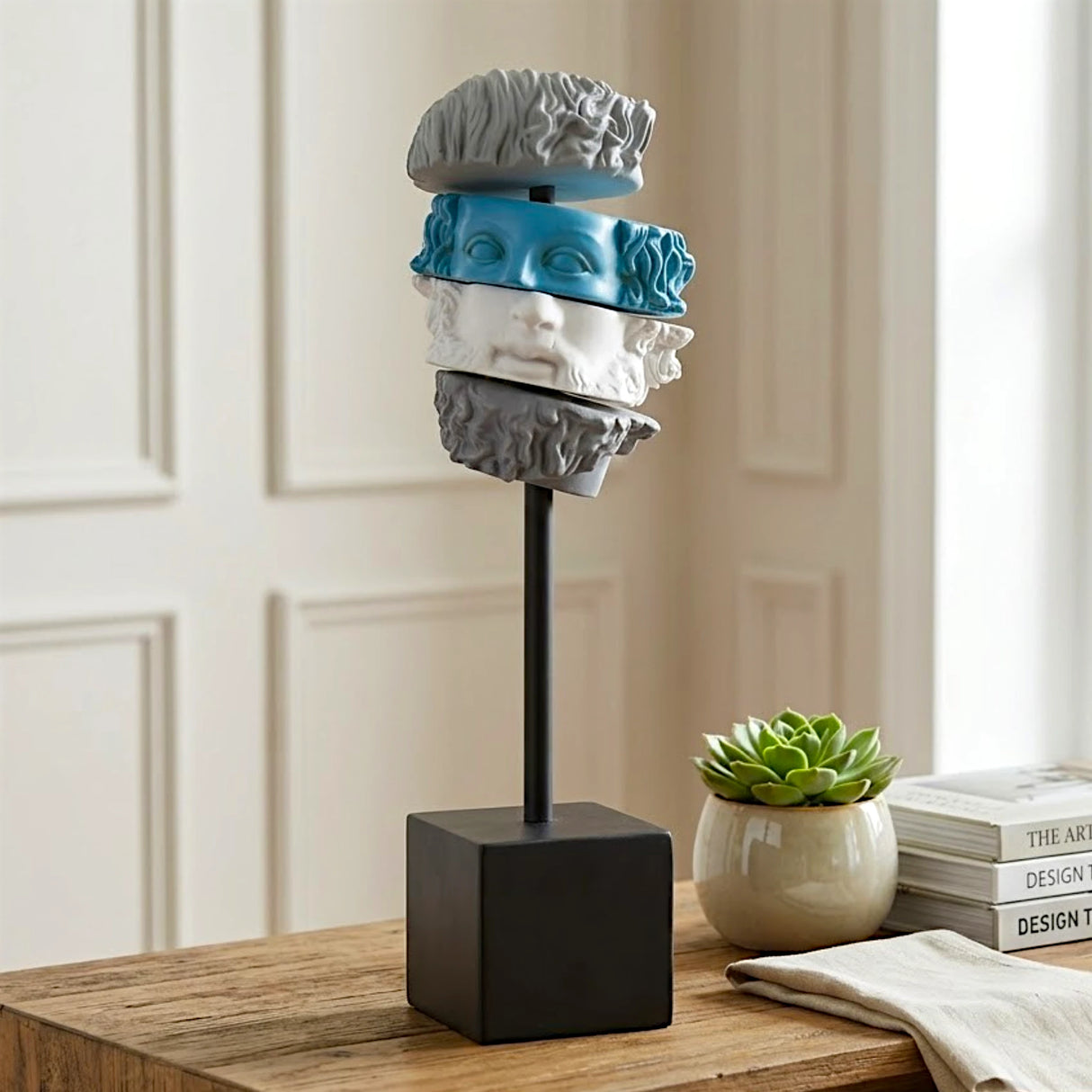 sculpture slice face fiber blue&white 16''x4'' china