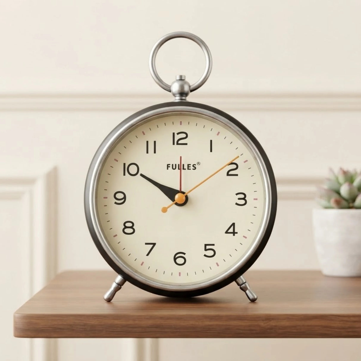 alarm clock round black 7''x4'' china