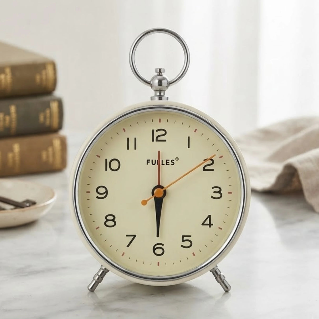 alarm clock round white 7''x4'' china