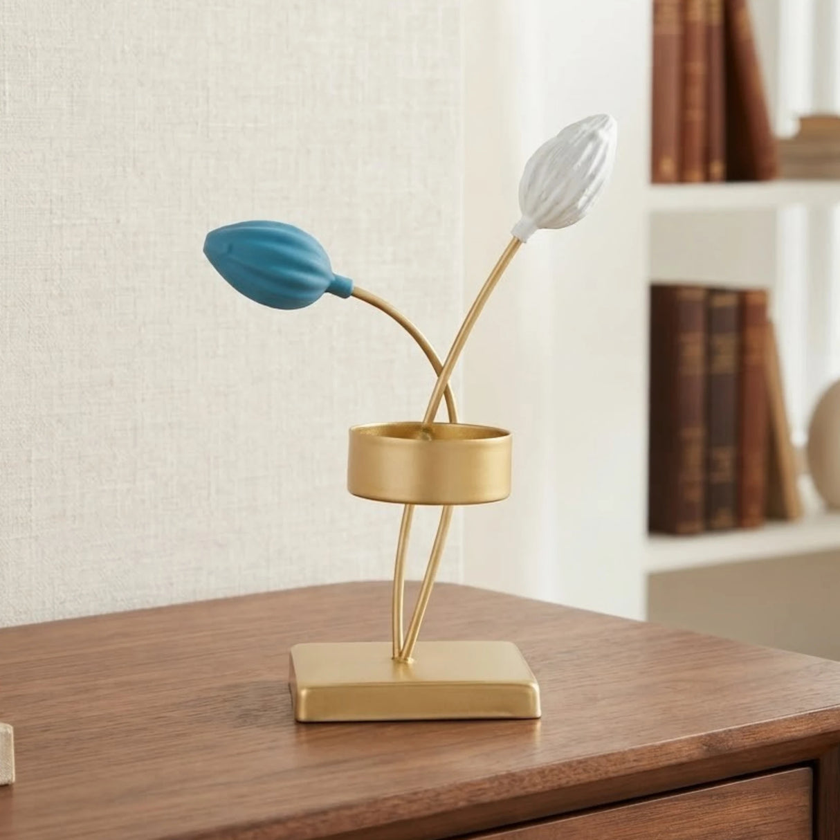 metal candle stand with 2 leaf golden 6''x2.5'' china