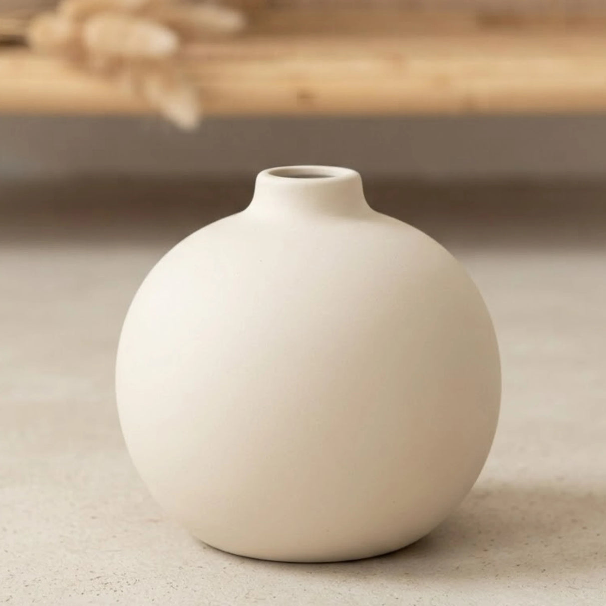 ceramic vase round white small  4"x4" china