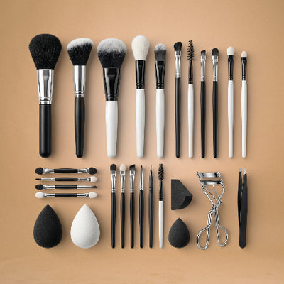 MAKEUP TOOLS & ACCESSORIES