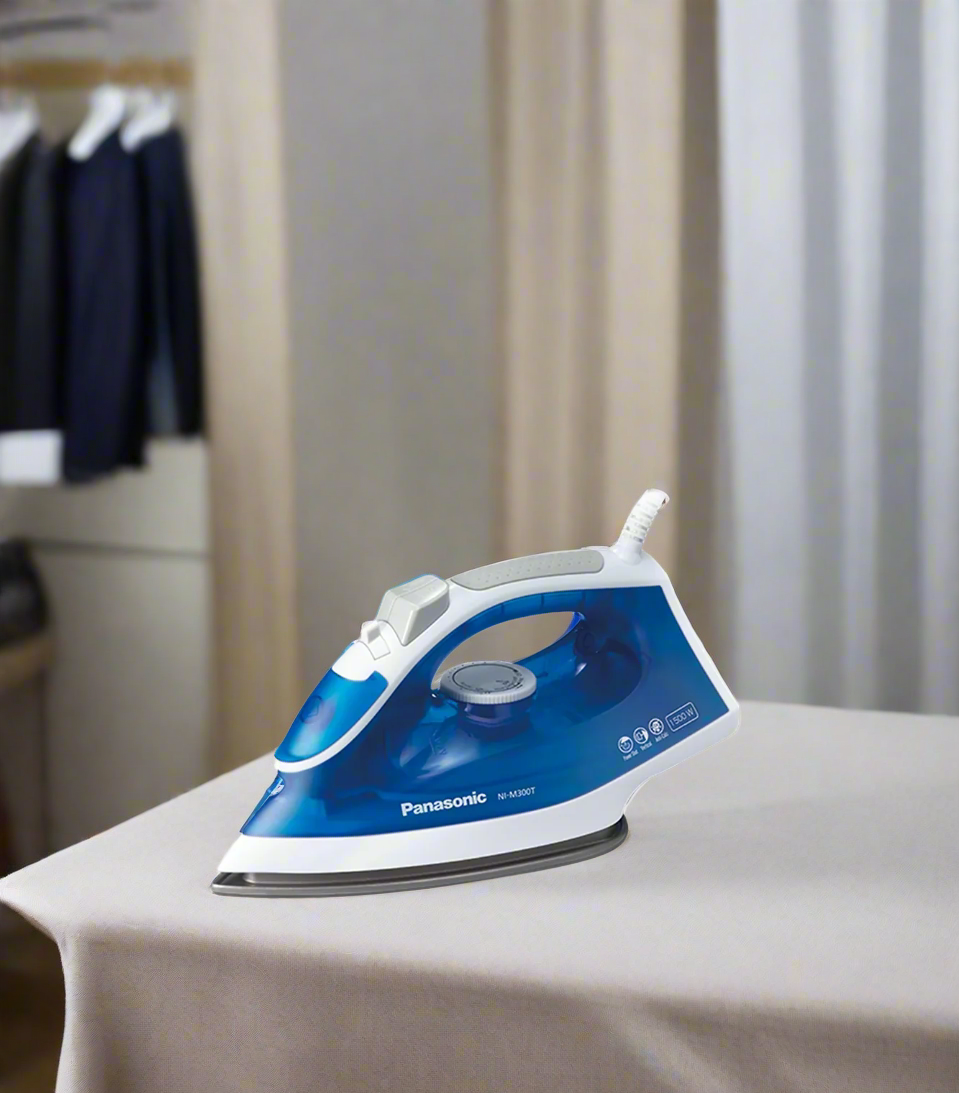 PANASONIC STEAM IRON M300T